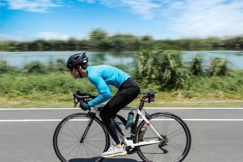 INDOORS OR OUTDOORS, DAY OR NIGHT ☀️ 🌙 With our photochromic (light adaptive)...